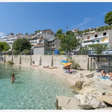 Apartman Filip * Jesenice (Split-Dalmatia)